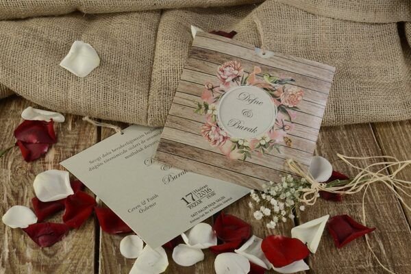 Düğün Davetiye - Hochzeit Einladungskarte - Holzdesign - mit rundem Fenster und Blumenmuster Düğün Davetiye